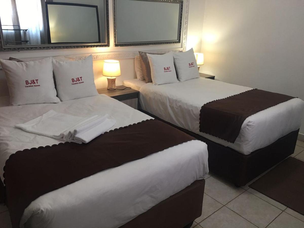 Bj&T Vacation Homes Kasane Buitenkant foto