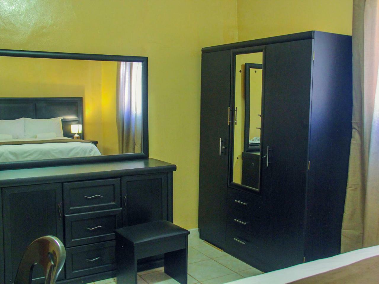 Bj&T Vacation Homes Kasane Buitenkant foto