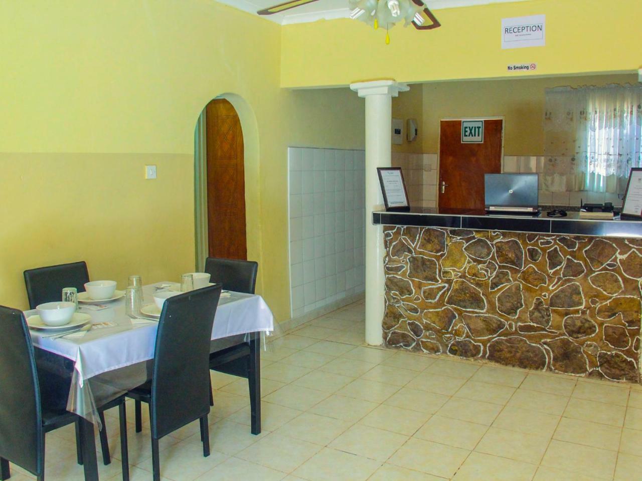 Bj&T Vacation Homes Kasane Buitenkant foto